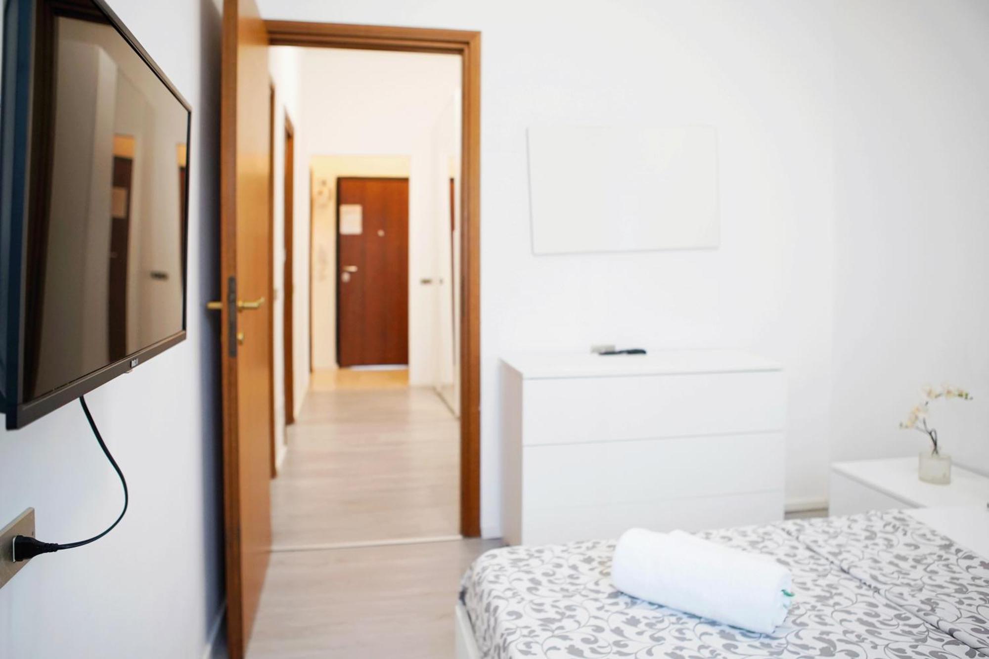 Toma Apartment Trilocale Moderno Per Max 6 Persone Мілан Екстер'єр фото